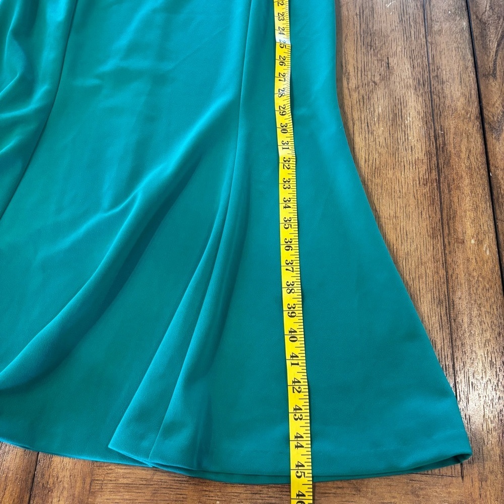Calvin Klein Scuba Crepe Short Petal Sleeve Crew Neck Sheath Dress, size 10 - Picture 6 of 16